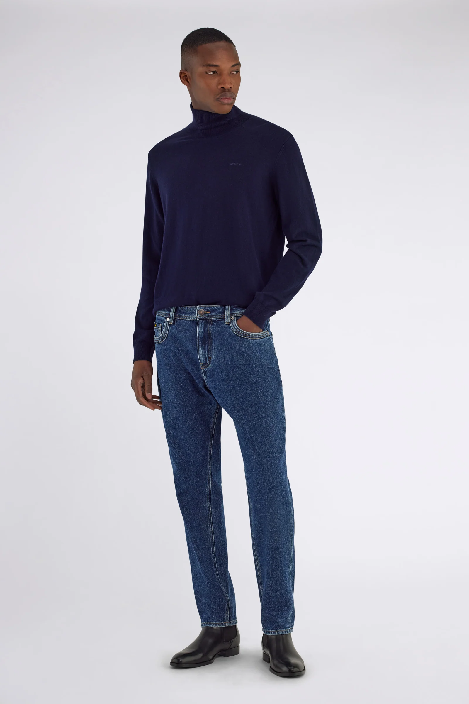 ARLO T.NECK 4706