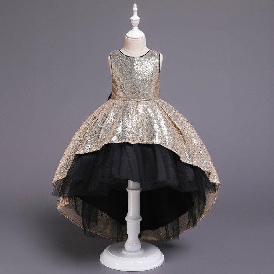 Robe Princesse Dorée à Paillettes – Image 3