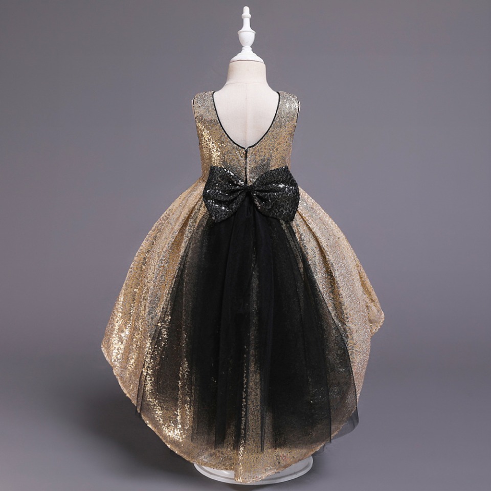 Robe Princesse Dorée à Paillettes – Image 4
