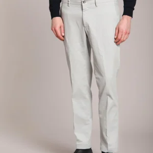 New York pantalon chino homme en gabardine stretch regular fit ①