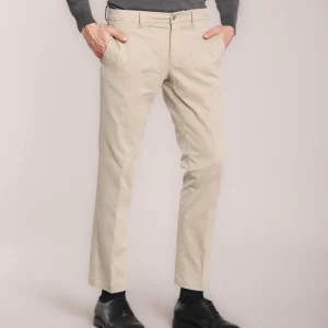 New York pantalon chino homme en gabardine stretch regular fit ①