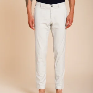 Milano pantalon chino homme en gabardine stretch extra slim fit ①