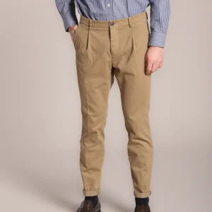 Osaka 1 Pinces pantalon chino homme en coton soie carrot fit