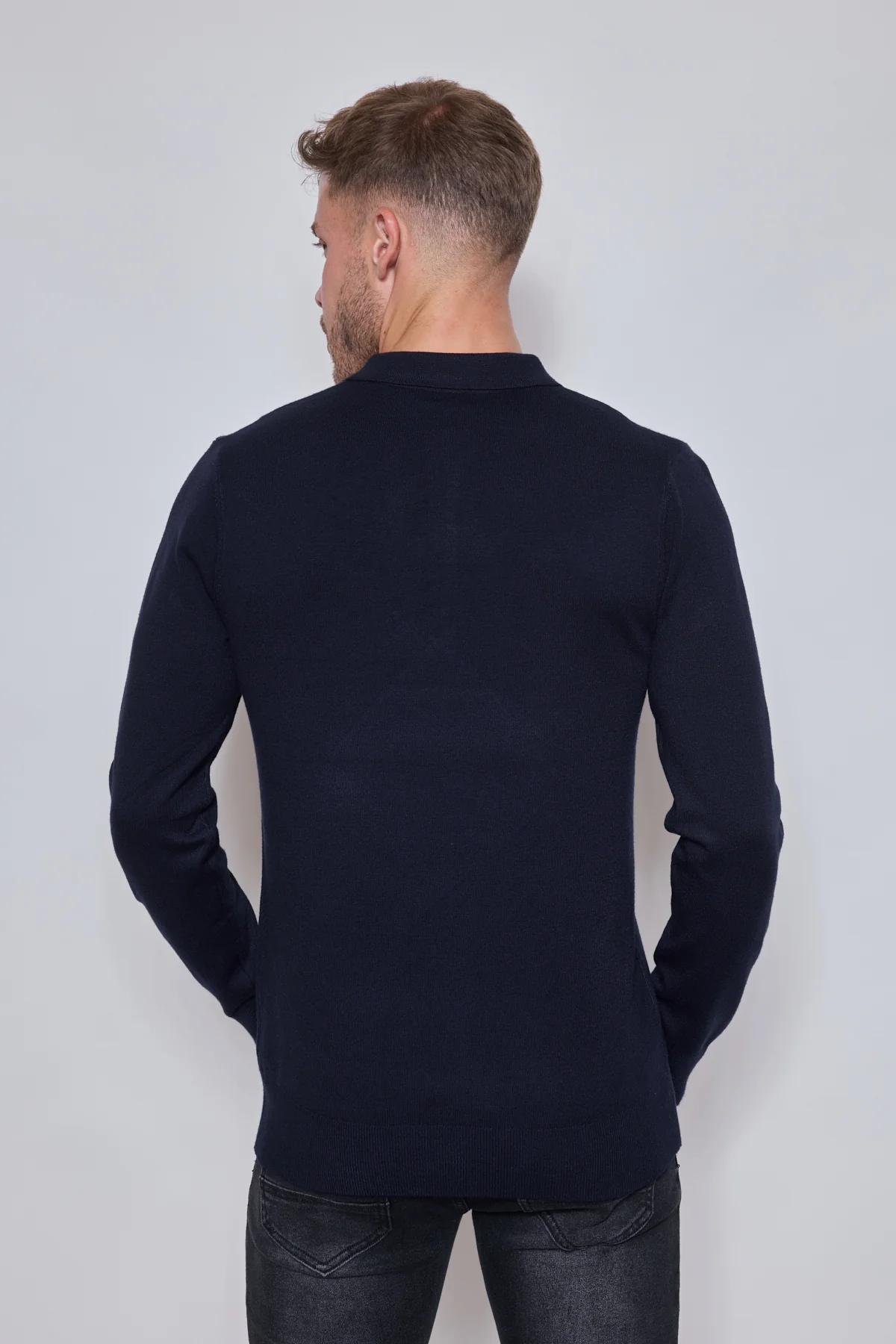 Pull Homme Zippé Col Polo – Maille Fine Confortable – Image 3