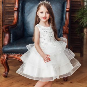 Robe Princesse Blanche Coupe Courte