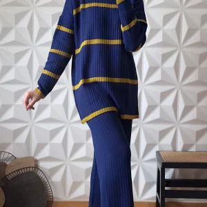 Ensemble côtelé avec pull à col montant rayés et pantalon - Bleu cobalt