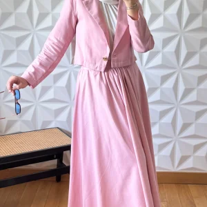 Ensemble Tailleur Lin Veste coupe carré et Jupe à volants - Rose