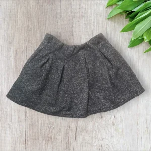 Jupe fille noire style écolière–6 ans