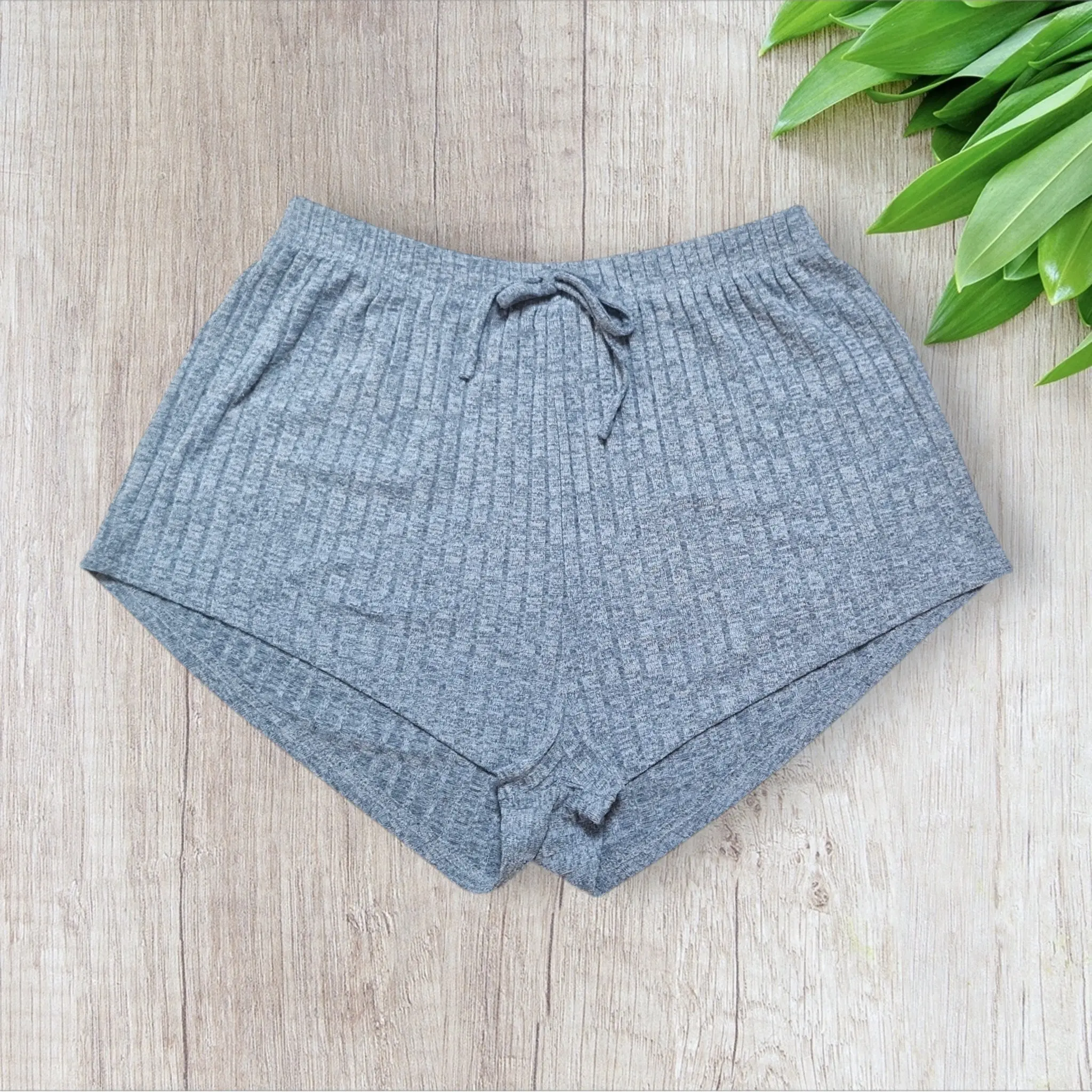 Pyjama 2 pièces femme–Shein taille XL | Débardeur & shorty | Gris ou bleu moucheté – Image 4