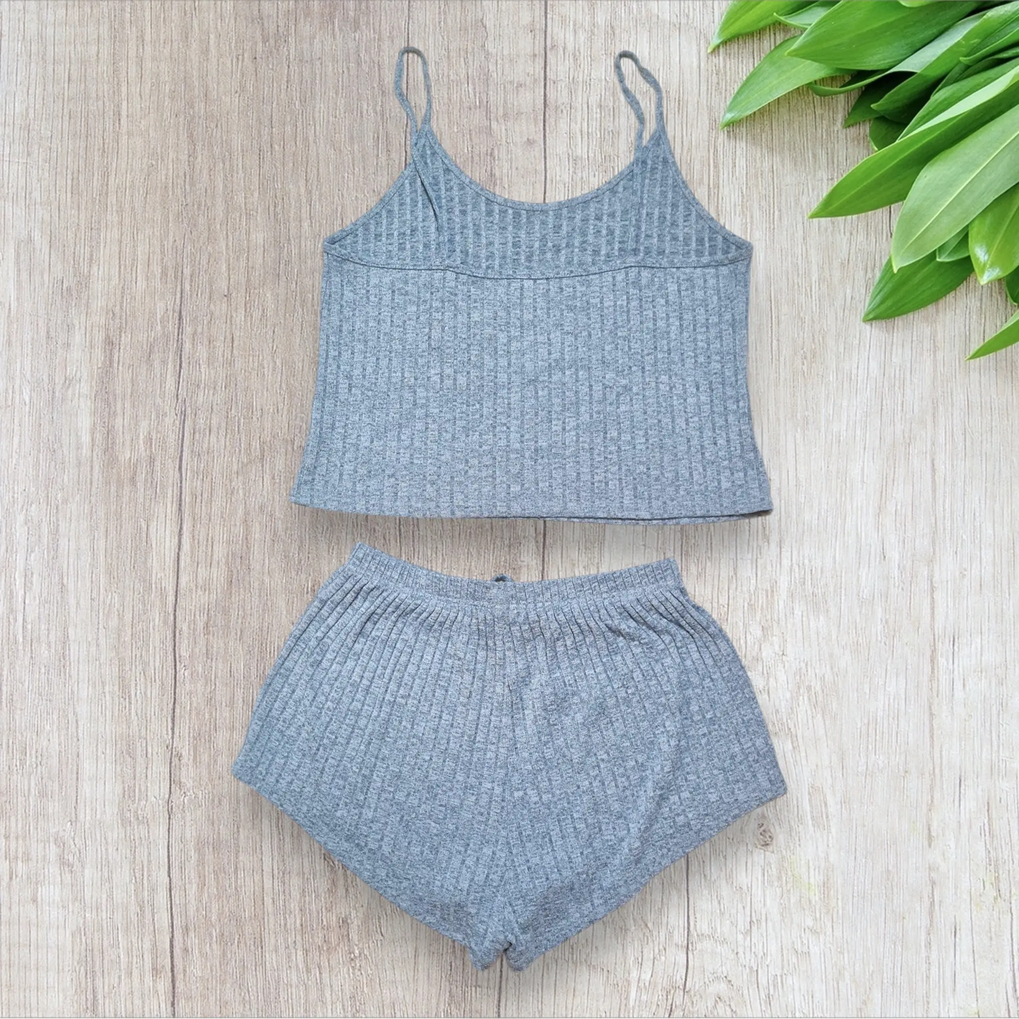 Pyjama 2 pièces femme–Shein taille XL | Débardeur & shorty | Gris ou bleu moucheté – Image 5
