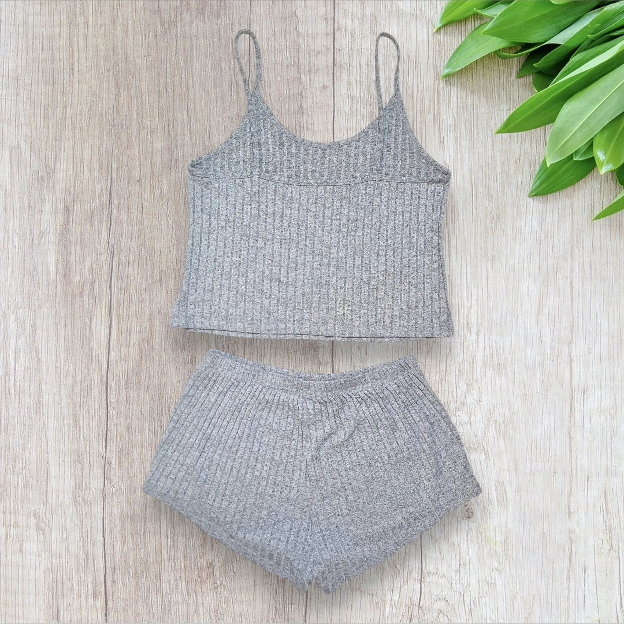 Pyjama 2 pièces femme–Shein taille XL | Débardeur & shorty | Gris ou bleu moucheté – Image 9