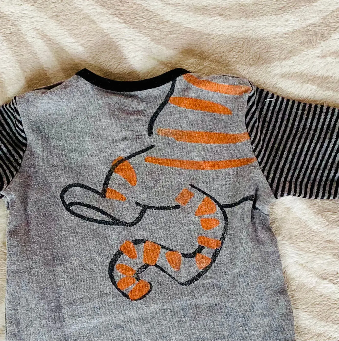 Pyjama Bébé Garçon 1 Pièce - Gris avec Tigrou - 0-3 Mois - Disney – Image 3