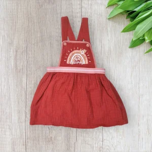 Robe bébé fille Terre de Marins – 9 mois – Gaze de coton brique – Bretelles salopette & motif arc-en-ciel