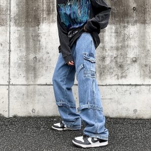 Baggy jeans with pockets