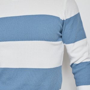 Pull à rayures bleu ciel