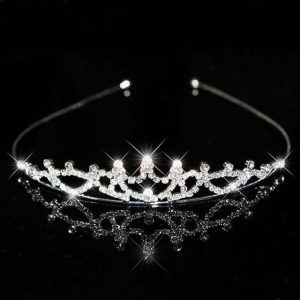 Diadème étincelant à Perles