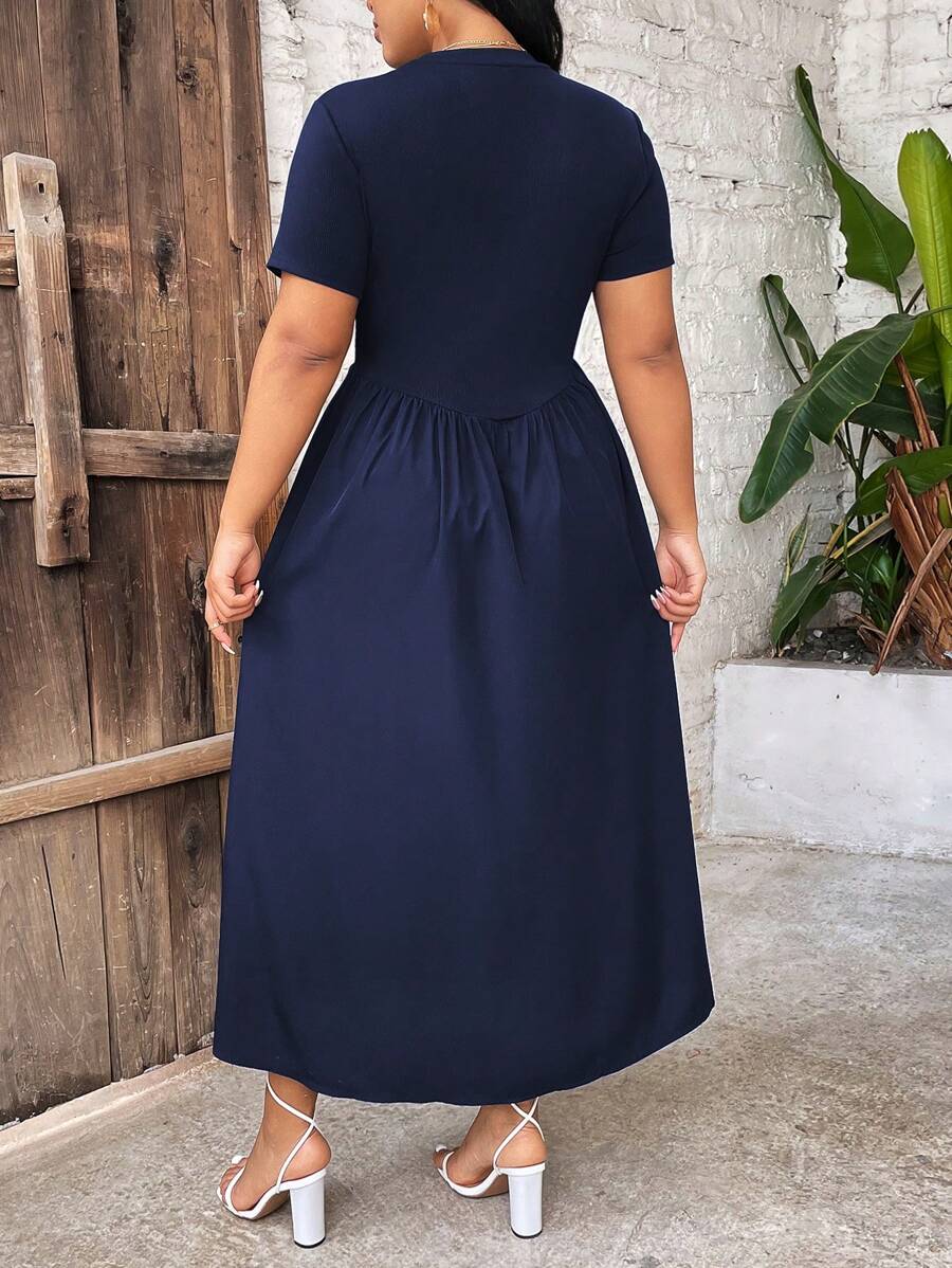 SHEIN GRANDE TAILLE (44/46/48/50/52/54) Robe longue grande taille à manches courtes et col rond – Image 2